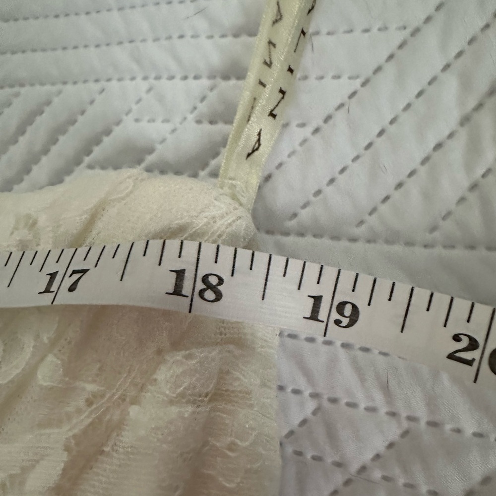Davids Bridal Galina Wedding Dress - knee length. - Picture 10 of 10